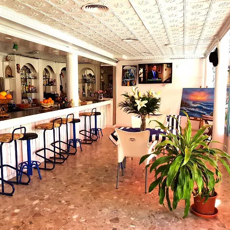 El Artista Hostel *